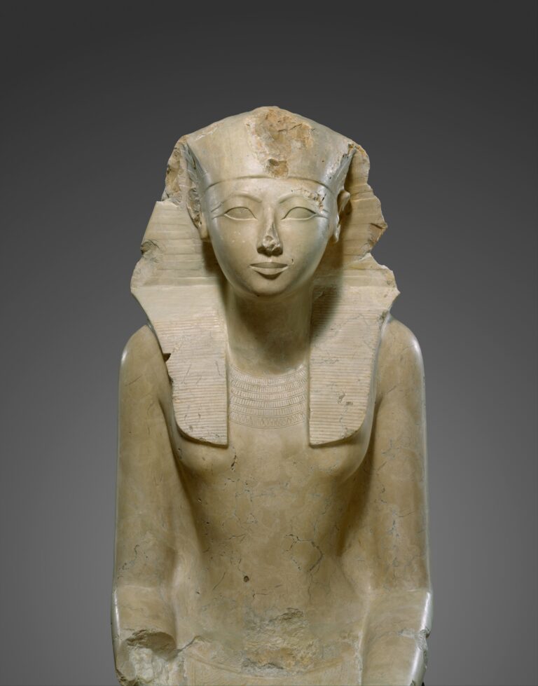 Mujeres poderosas del antiguo Egipto: reinas, faraonas y sacerdotisas
