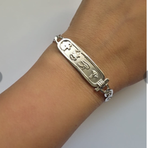 Pulsera cartucho con abecedario jeroglífico